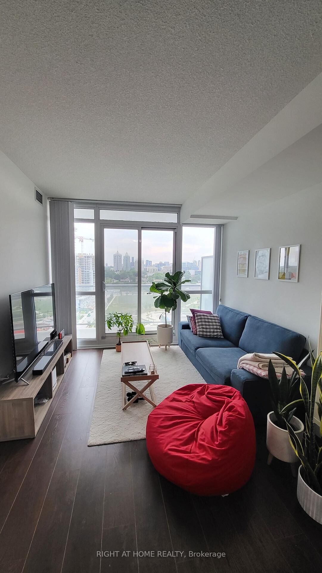 Property Photo:  121 McMahon Drive 2211  ON M2K 0C1 