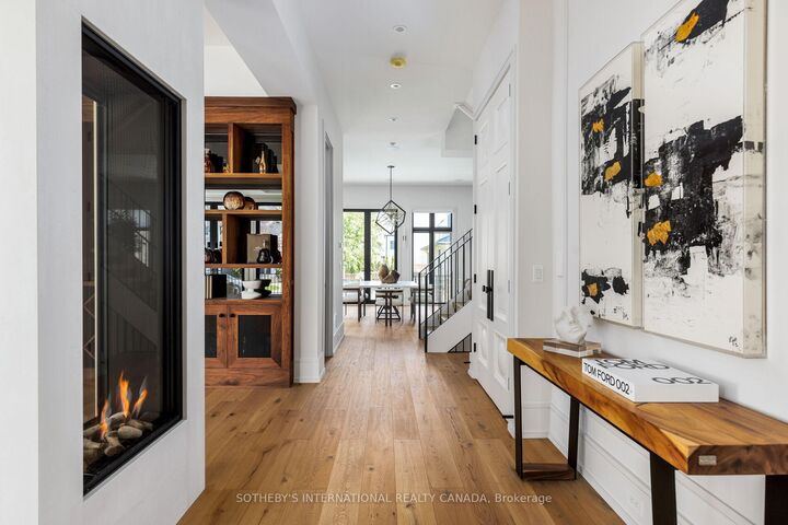 Property Photo: 85 Kingsway Crescent ON M8X 2R8