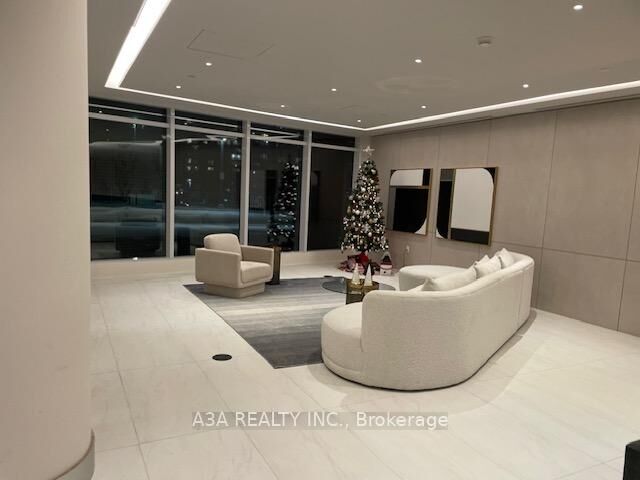 Property Photo:  50 Upper Mall Way Ph-02  ON L4J 0L8 