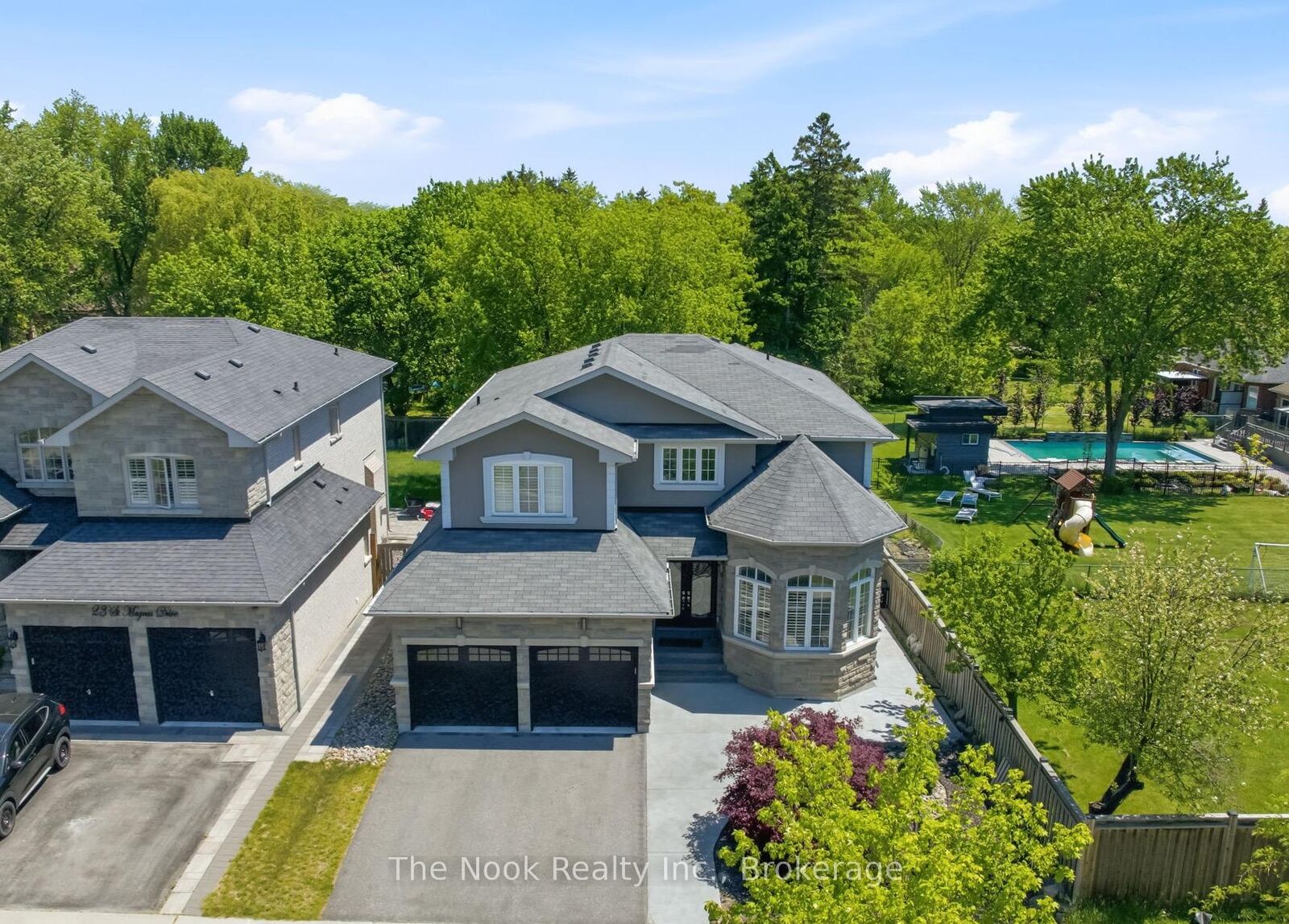 Property Photo: 21 St Magnus Drive ON M1C 0C5