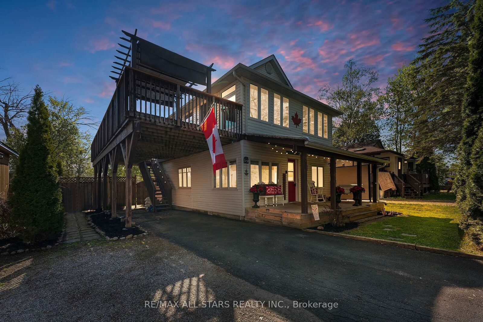 Property Photo: 39 Franklin Beach Road ON L0E 1L0