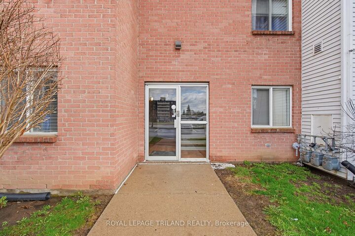 Property Photo: 1096 Jalna Boulevard 135 ON N6E 3B8