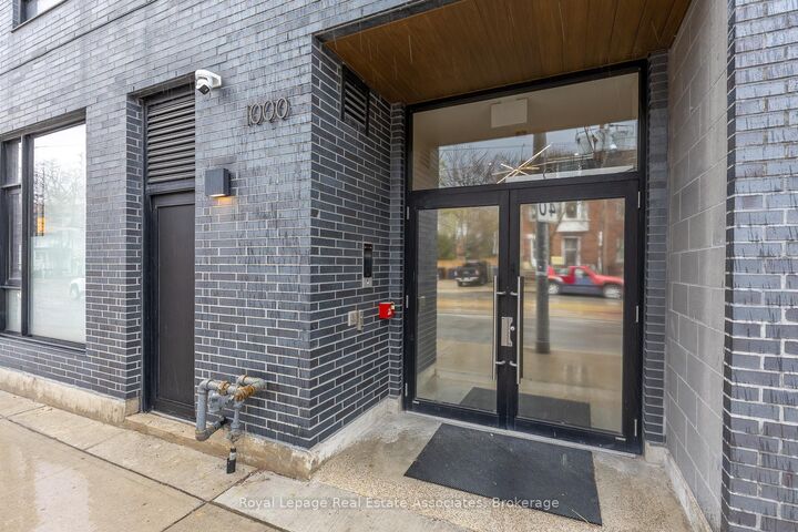 Property Photo:  1000 Bathurst Street 202  ON M5R 3G7 