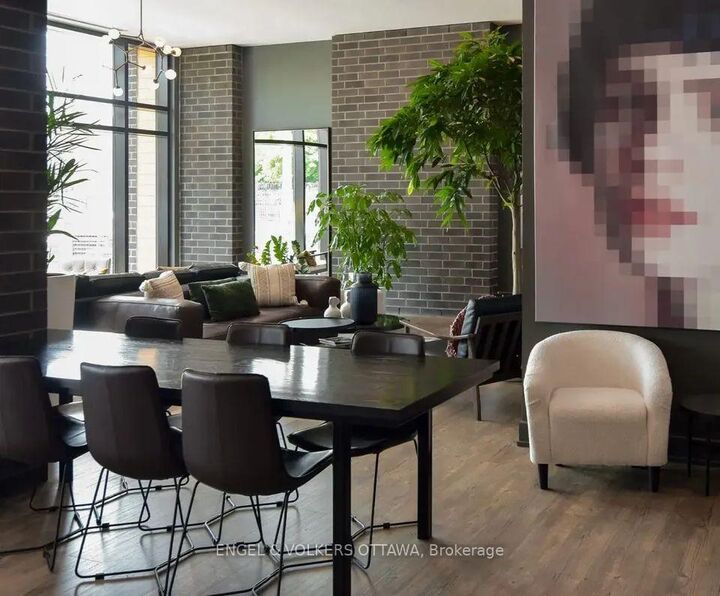 Property Photo:  929 Richmond Road 1209  ON K2B 6R1 