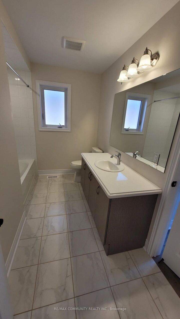 Property Photo: 18 Walworth Street ON L7G 0N5