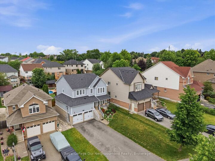 Property Photo:  1090 Keswick Court  ON L1K 2V2 