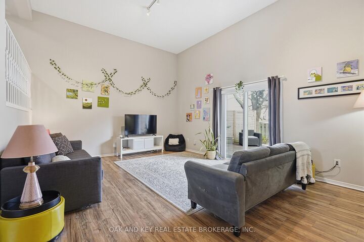 Property Photo: 18 Chapman Court ON N6G 5A7
