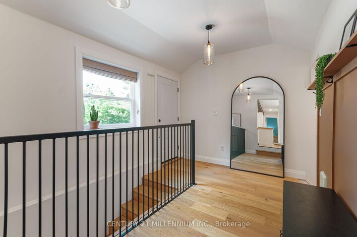 Property Photo:  850 Muskoka Road N  ON P1P 1C1 
