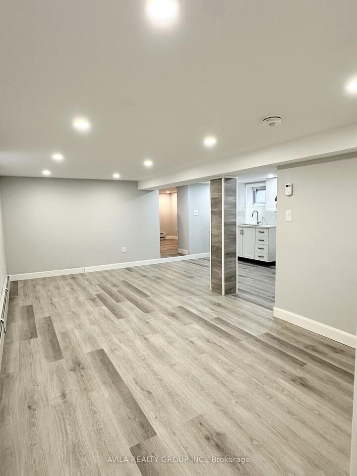 Property Photo: 30 Balsam Avenue S Basement ON L8M 3B1