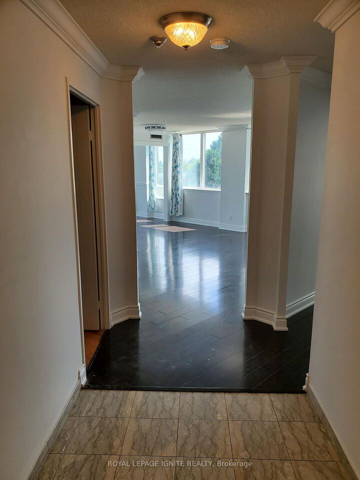 Property Photo:  11753 Sheppard Avenue E 324  ON M1B 5M3 