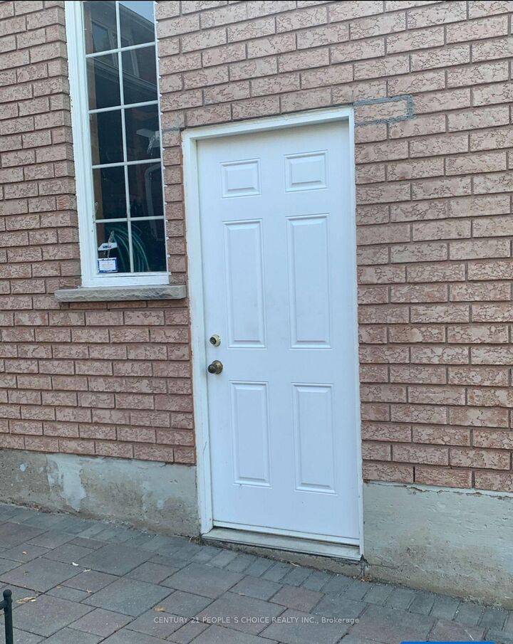 Property Photo:  904 Drysdale. (Basement) Drive  ON L5V 1X6 