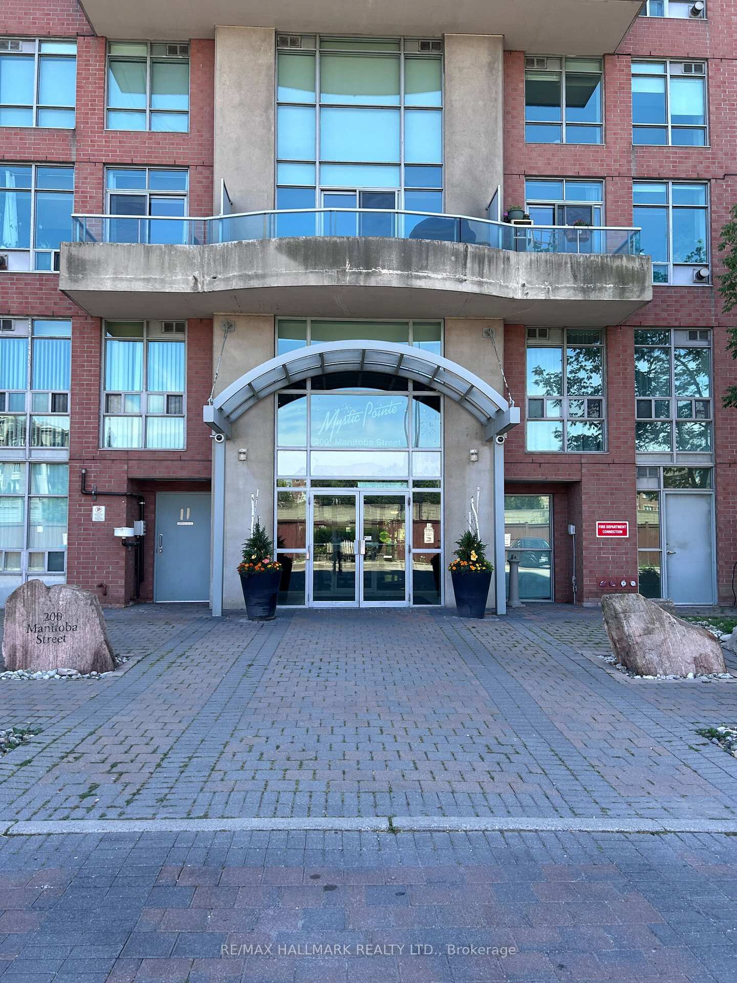 Property Photo:  200 Manitoba Street 201  ON M8Y 3Y9 