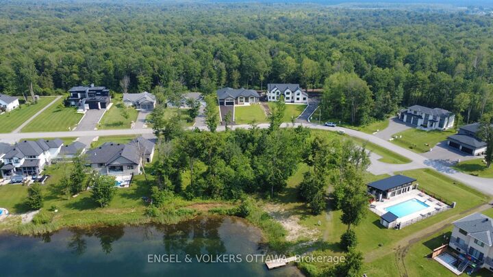Property Photo:  576 Shoreway Drive  ON K4P 0G3 
