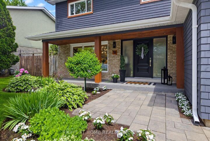 Property Photo: 18 Oak Lea Circle ON L3P 3M5