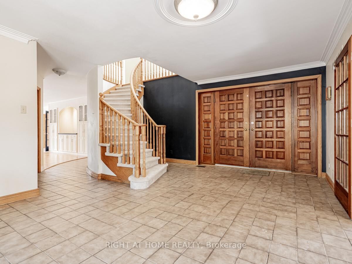 Property Photo: 4282 Vivian Road ON L4A 1Z2