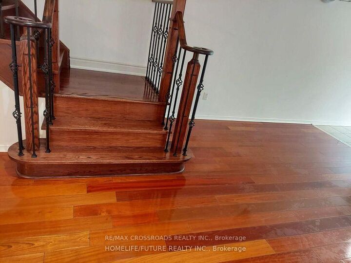 Property Photo: 3226 Raindance Crescent ON L5N 8L6