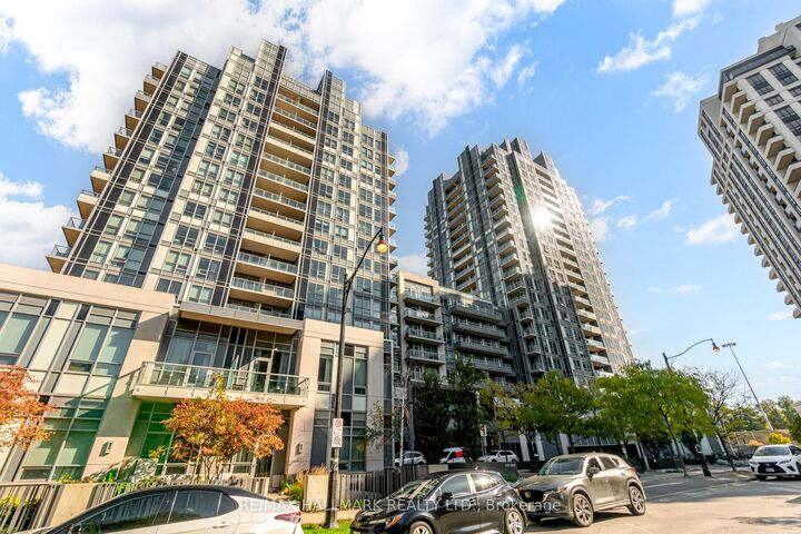 Property Photo: 120 Harrison Garden Boulevard 807 ON M2N 0H1