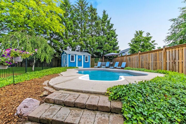 96 Carrie Crescent — photo 1