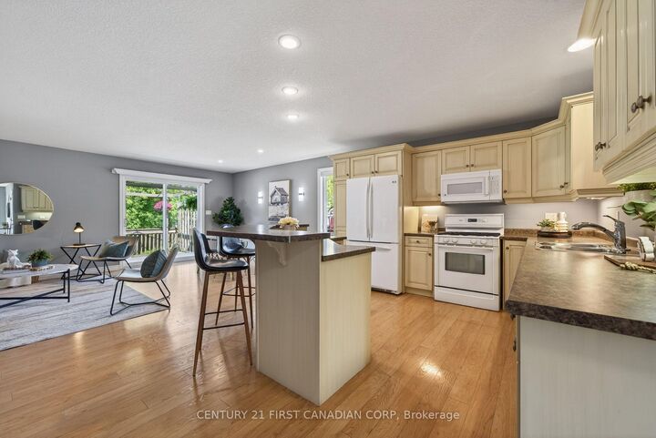 Property Photo:  171 Francis Street  ON N0M 1S3 