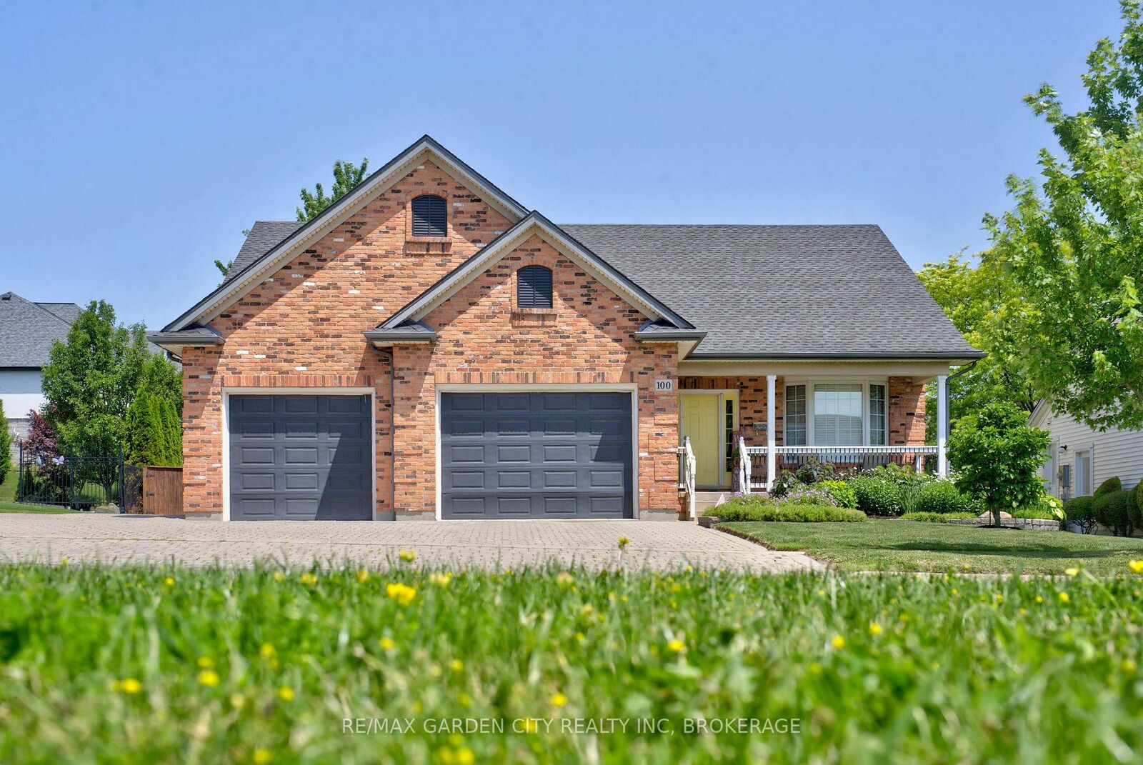 Property Photo:  100 Thorold Road E  ON L3C 7A6 