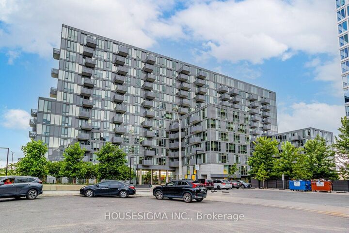 Photo de la propriété: 38 Monte Kwinter Court 7 ON M3H 0E2