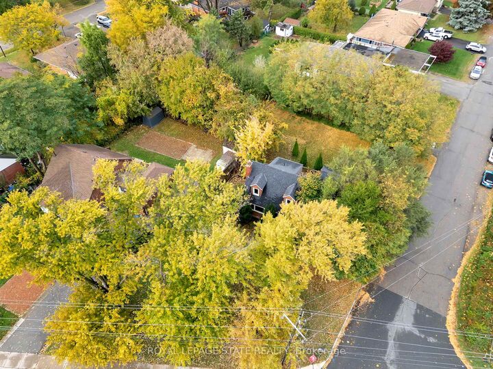 121 King Street E — photo 1