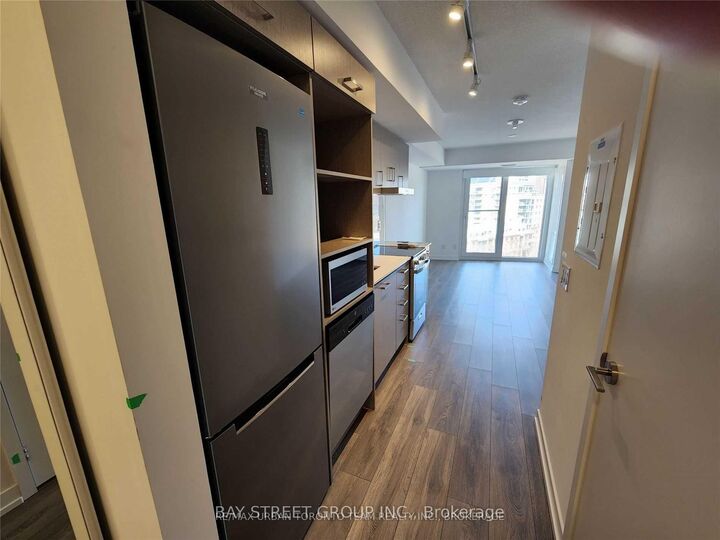 Photo de la propriété:  219 Dundas Street E 1010  ON M5A 0V1 