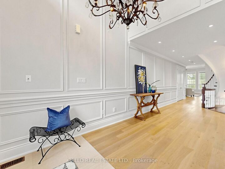 Property Photo: 55 Maurovista Court ON L4A 0E4