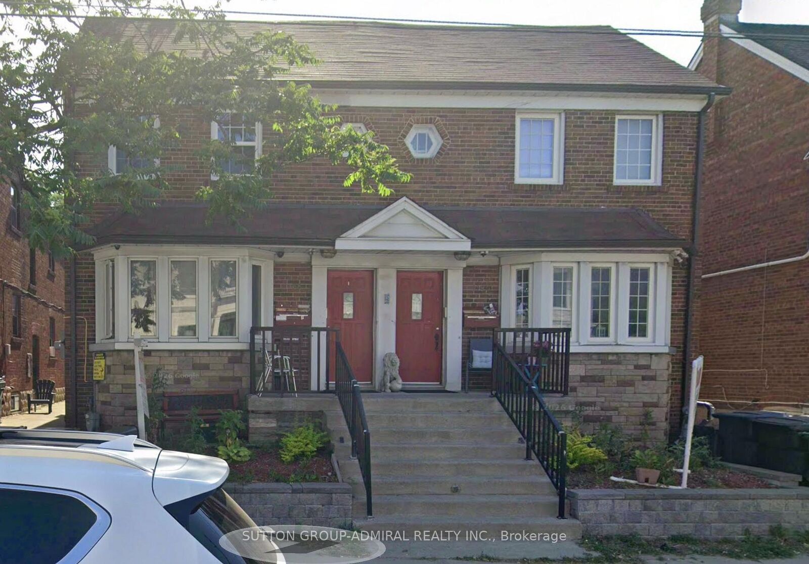 Property Photo: 1188 Avenue Road B ON M5N 2G1