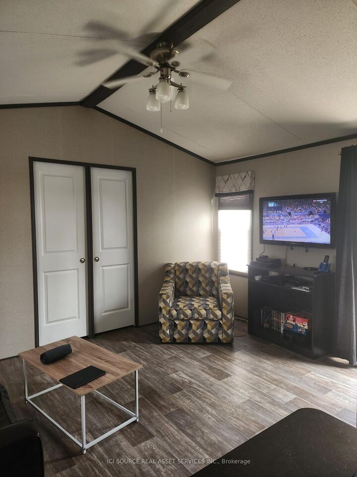Property Photo:  1235 Villiers Line Clbw32  ON K0L 2G0 