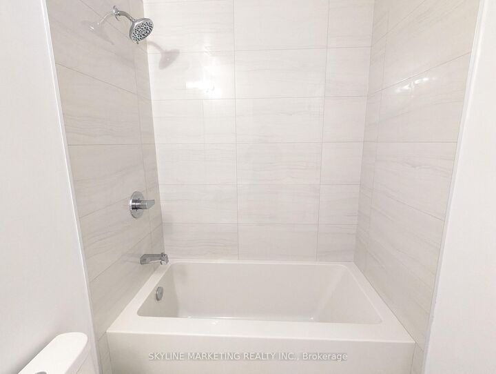 Property Photo: 2450 Old Bronte Road 524 ON L6M 5P6