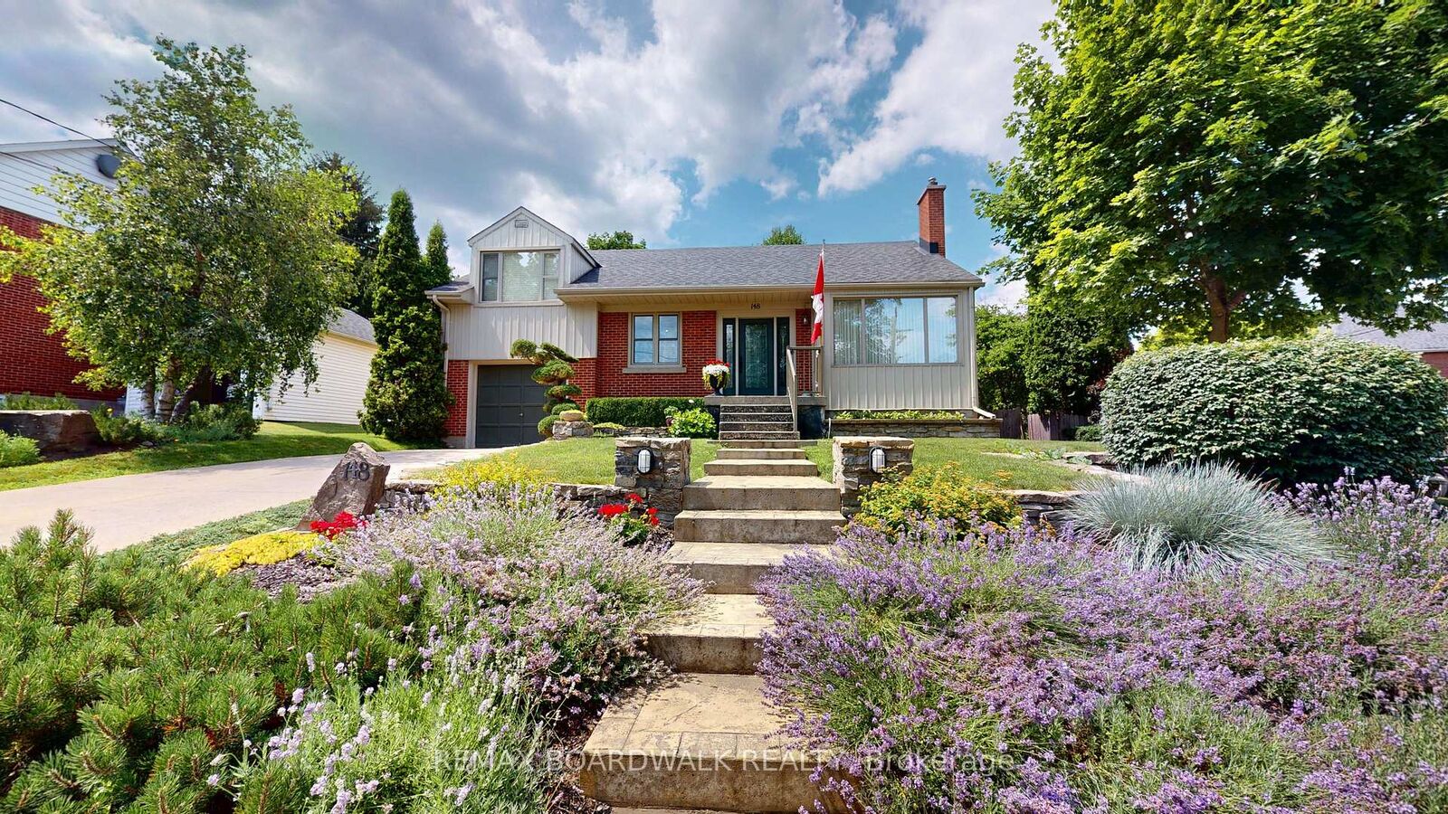 Property Photo: 148 James Street E ON K6V 1L2