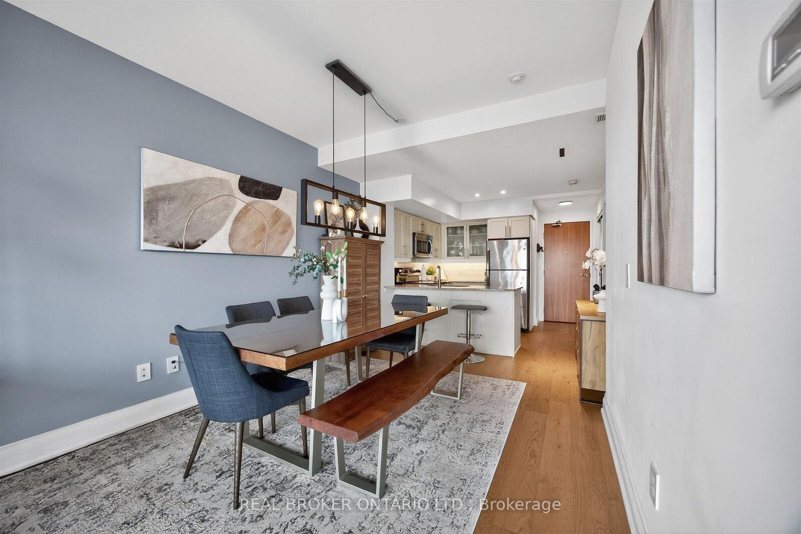 Property Photo: 2191 Yonge Street 4603 ON M4S 3H8
