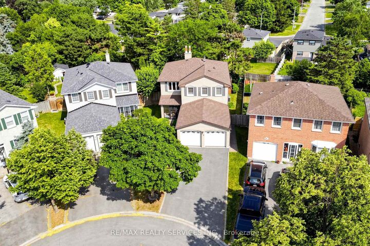 34 Granby Court — photo 1