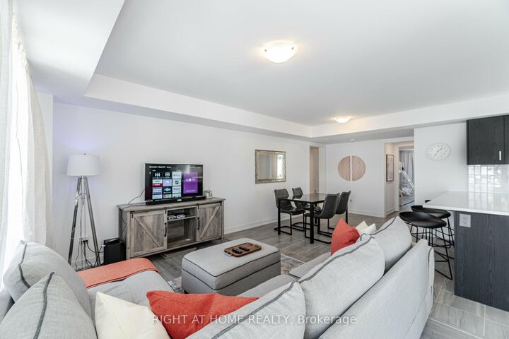 Property Photo:  44 Magnolia Lane  ON L9J 0N9 