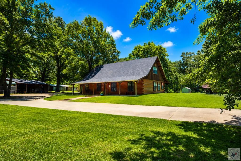 Property Photo:  3202 Jason Lane  TX 75503 
