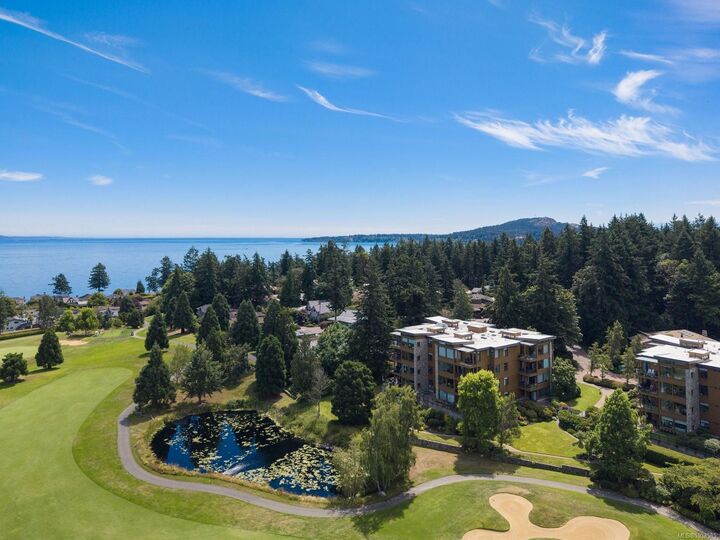 Property Photo: 5327 Cordova Bay Rd #304 BC V8Y 2L3