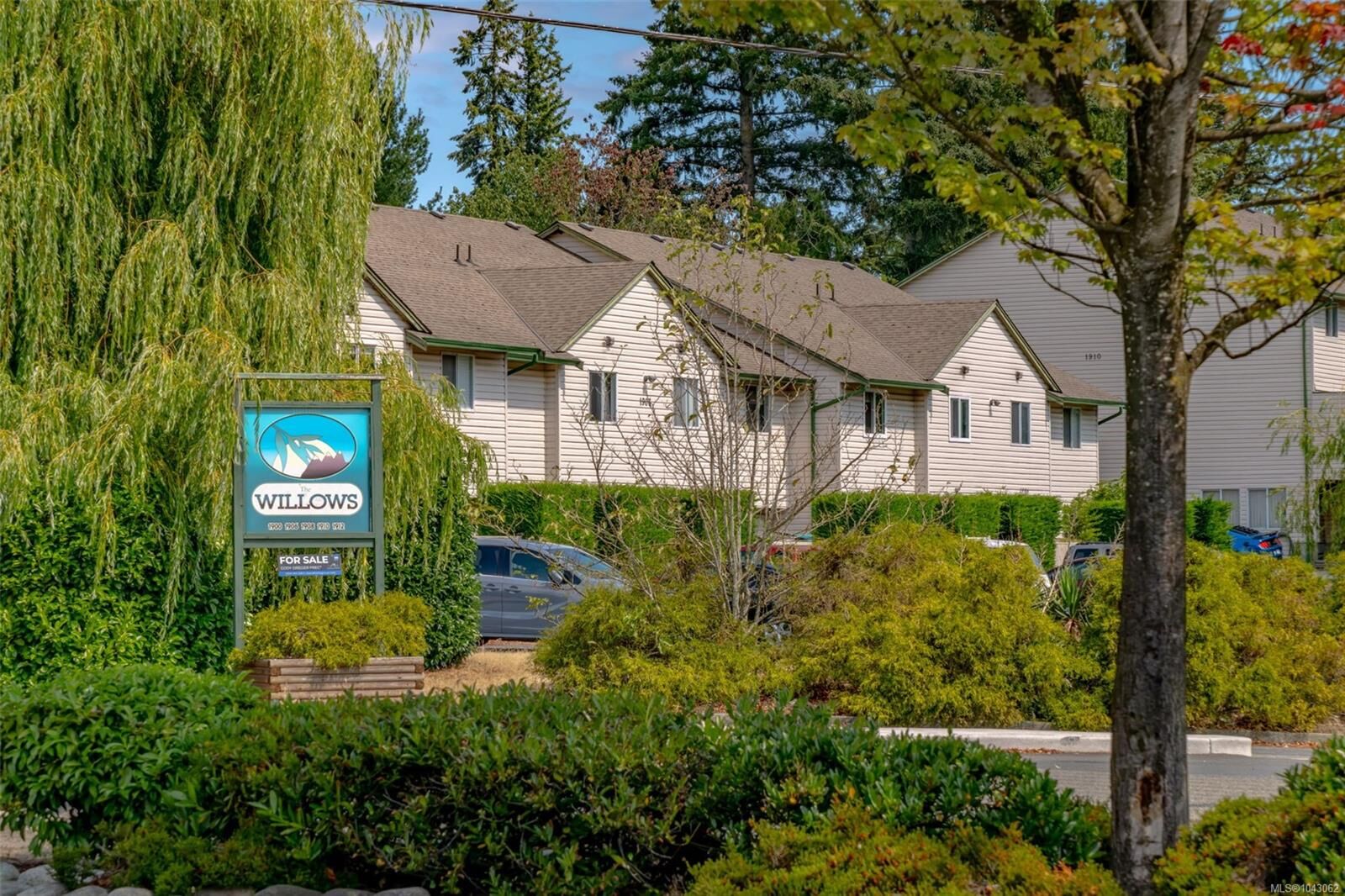 Property Photo:  1906 Bowen Rd #8  BC V9S 5S6 