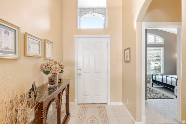 Property Photo: 1132 W Autumn Leaf Ln S UT 84123