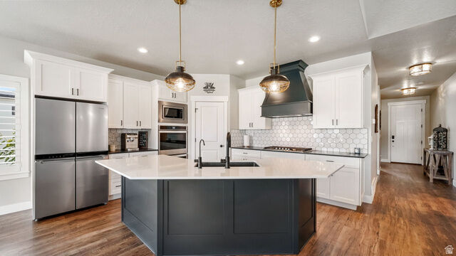Property Photo: 3612 S Hiawatha Cir E UT 84045