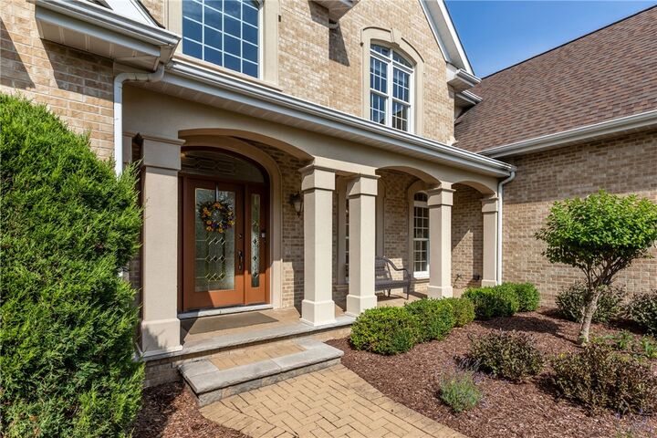 Property Photo:  204 Saint Ives  PA 16063 