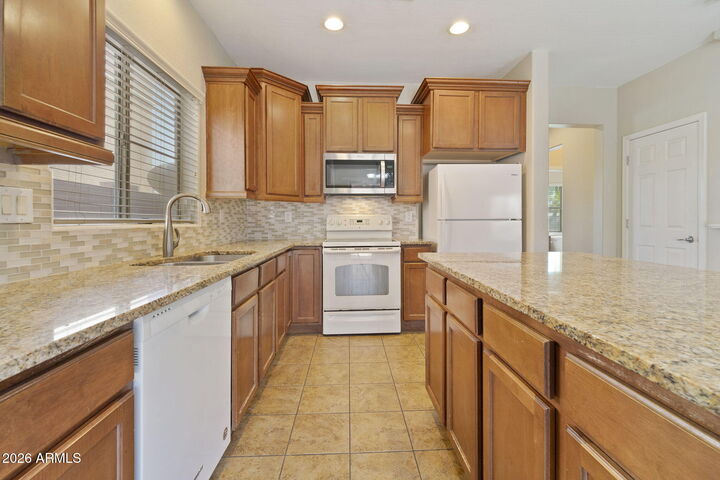 Property Photo: 428 N Citrus Lane AZ 85234