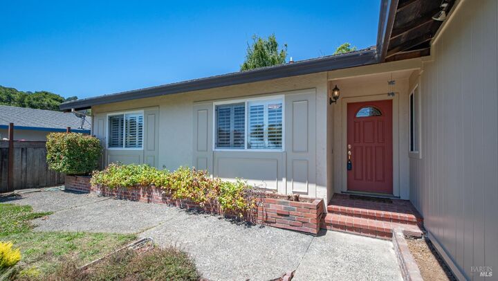 Property Photo:  31 Briarwood Drive  CA 94901 