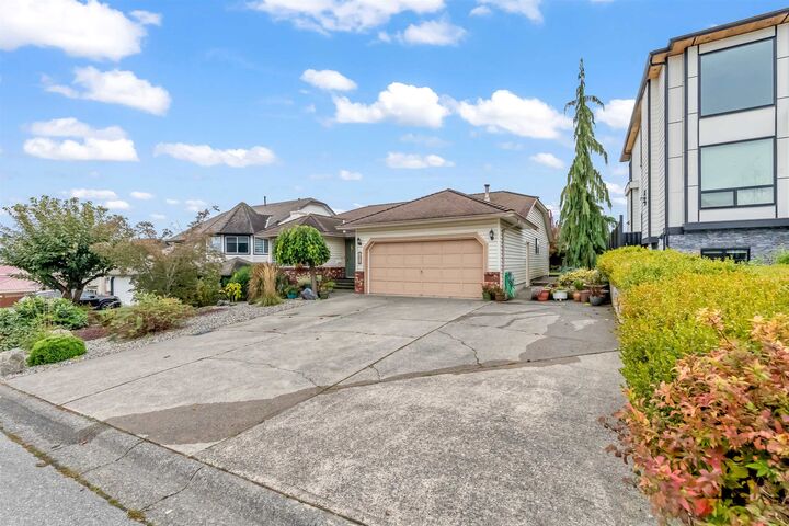 Property Photo: 2830 Crossley Drive BC V2T 5H4