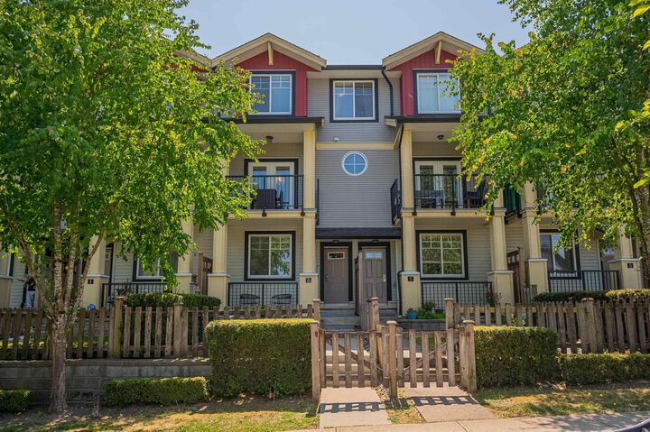13886 62 Avenue 10 — photo 1