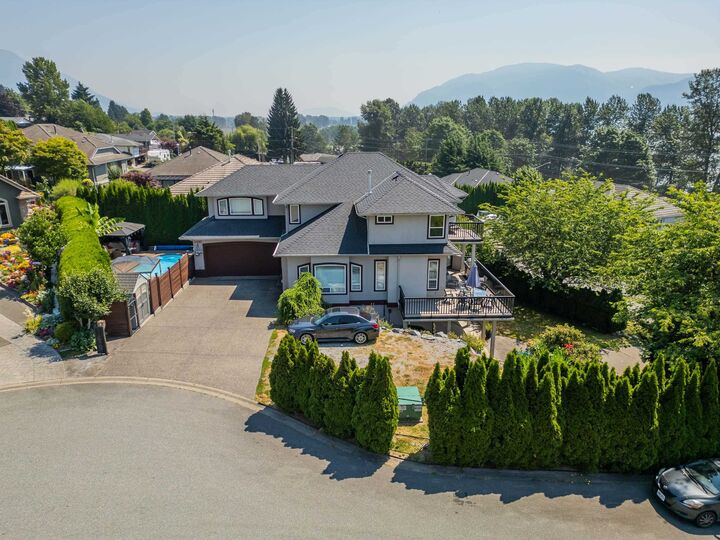 Property Photo: 34783 Brealey Court BC V2V 7A7