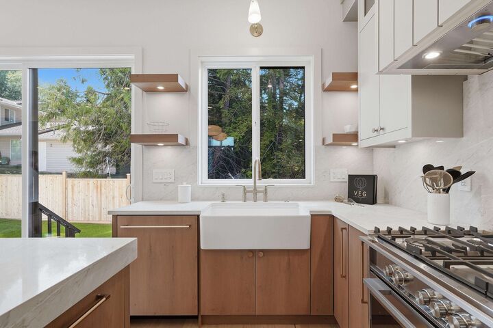 Property Photo: 5241 Cambridge Court BC V4M 3Z1