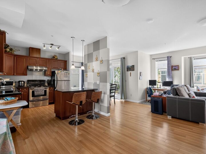 Property Photo:  15518 103A Avenue 2  BC V3R 1N7 