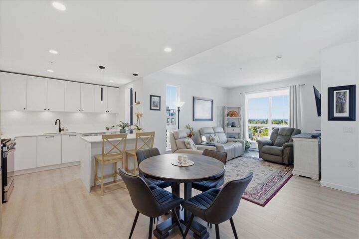 Property Photo: 20078 85 Avenue B606 BC V2Y 3Z3