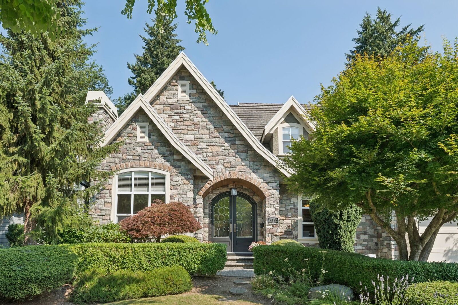 Property Photo: 14185 33 Avenue BC V4P 3M1